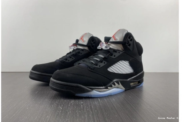 AIR JORDAN METALLIC BLACK (2016) 5 845035-003 0630